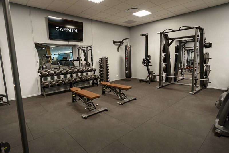 Garmin fik et firmagym på knap 60 m² – med fokus på kvalitet, design og driftssikkerhed