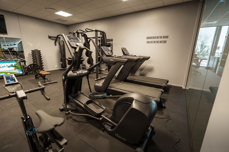 Garmin fik et firmagym på knap 60 m² – med fokus på kvalitet, design og driftssikkerhed