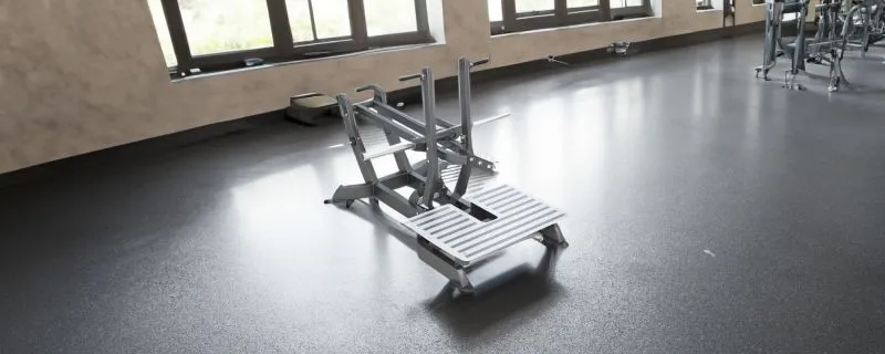 SQ&SN Belt Squat Machine: Ny innovativ maskine til træning af ben og baller 